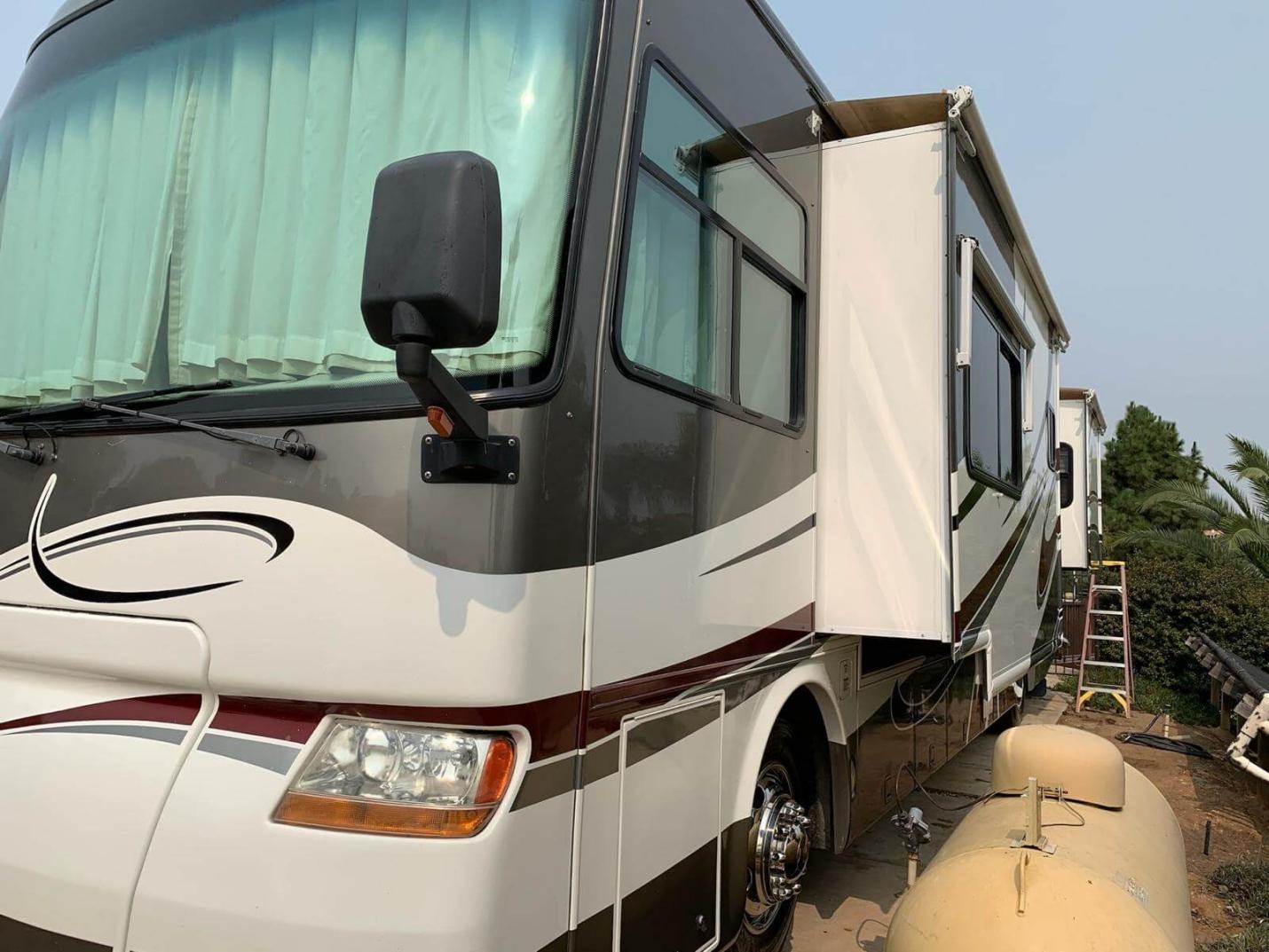 Mobile RV Detailing: The Smart Way to Keep Your Vehicle Looking Its Best